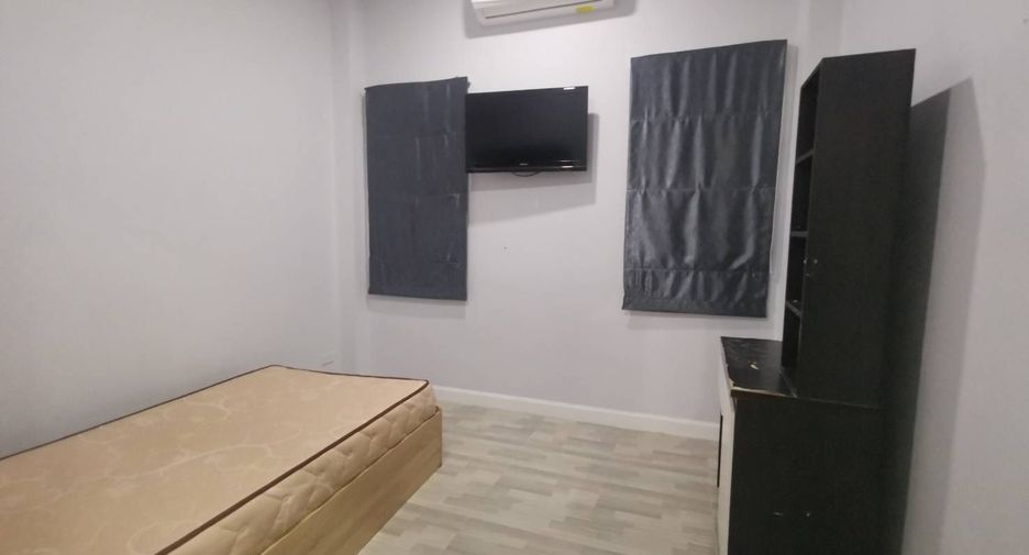 À vendre et à louer 4 chambres maison à Hua Hin, Prachuap Khiri Khan
