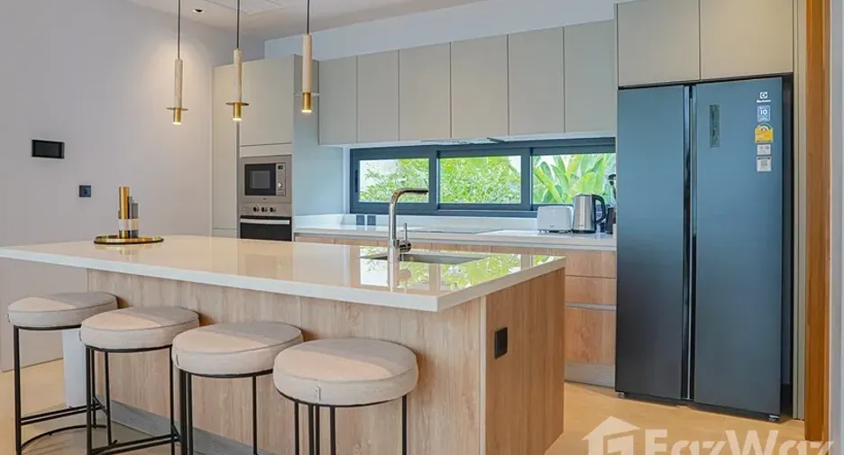 For sale 4 bedrooms villa in Thalang, Phuket