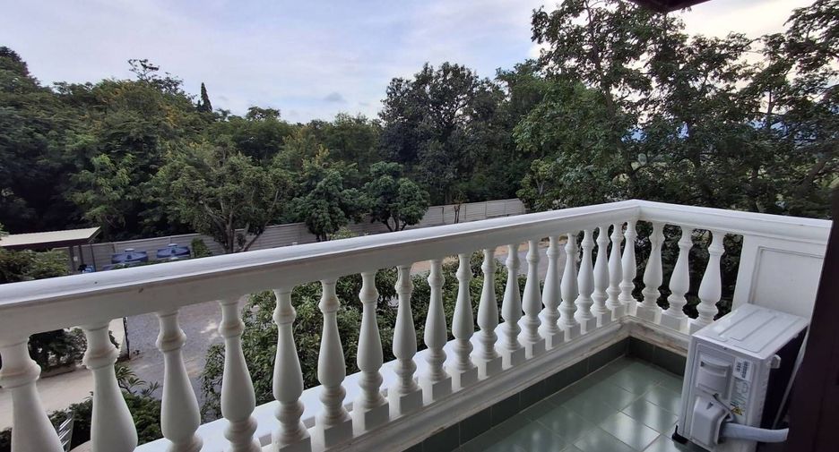 For sale 3 bedrooms condo in Cha Am, Phetchaburi