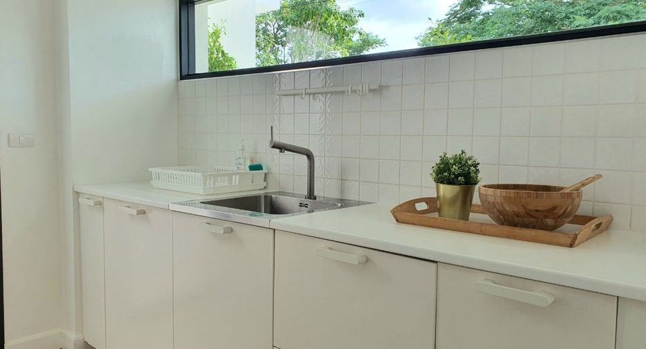 For rent 3 bedrooms villa in Mueang Phuket, Phuket