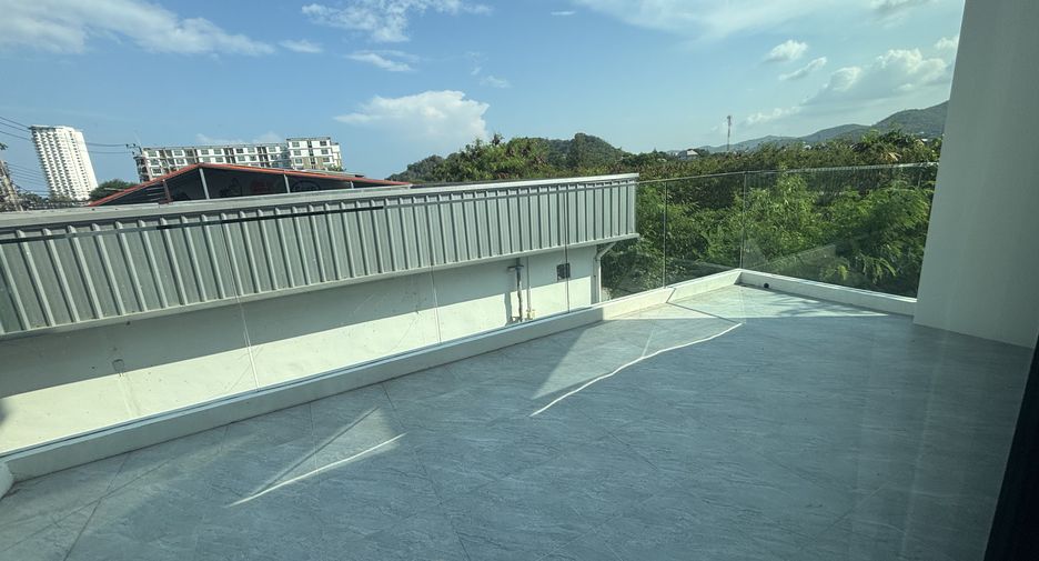 À vendre et à louer 4 chambres villa à Hua Hin, Prachuap Khiri Khan