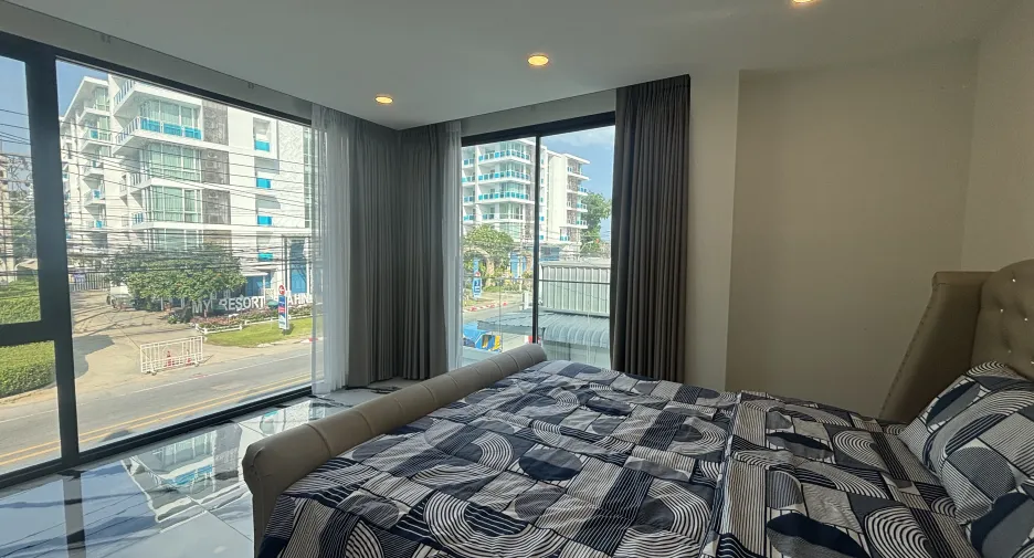 À vendre et à louer 4 chambres villa à Hua Hin, Prachuap Khiri Khan