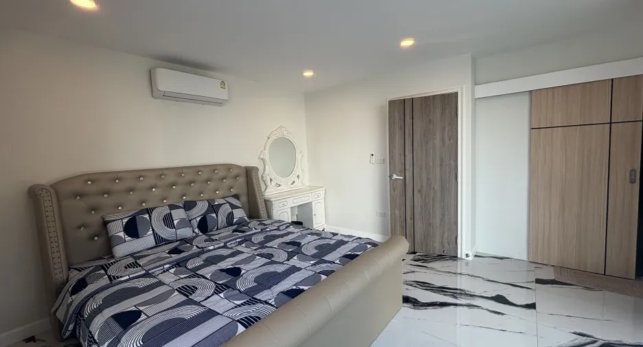 À vendre et à louer 4 chambres villa à Hua Hin, Prachuap Khiri Khan