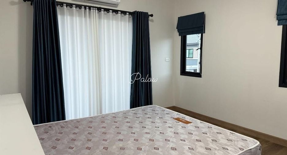 For rent 3 bedrooms house in San Kamphaeng, Chiang Mai