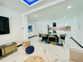 Villa zur Miete mit 5 Zimmer in Bang Lamung, Chonburi