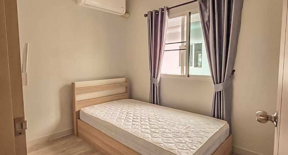Casa adosada en alquiler de 3 habitaciones en San Kamphaeng, Chiang Mai