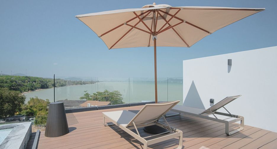 For rent 4 bedrooms villa in Mueang Phuket, Phuket