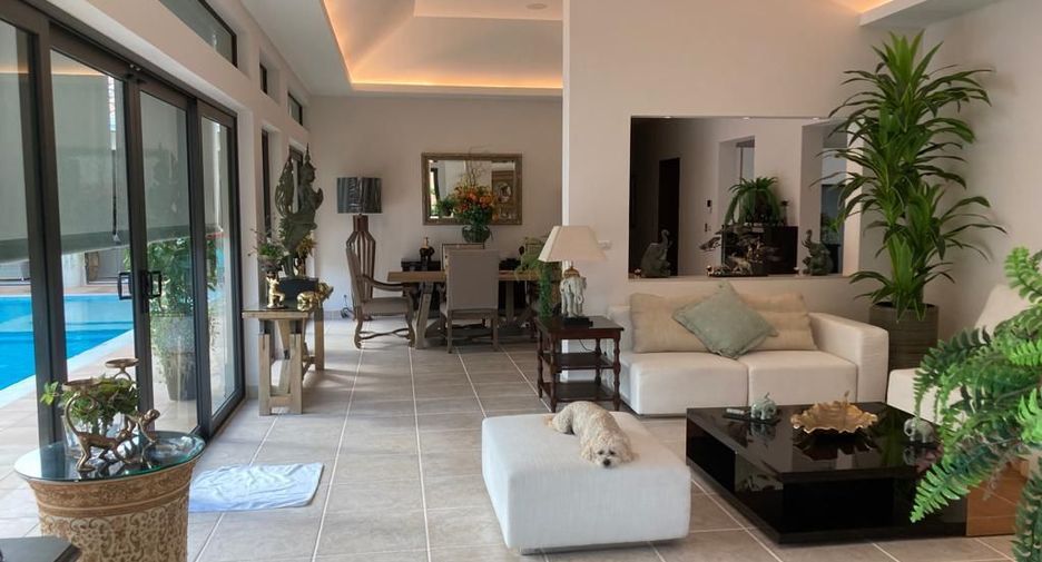 For sale and for rent 4 bedrooms house in Bang Lamung, Chonburi