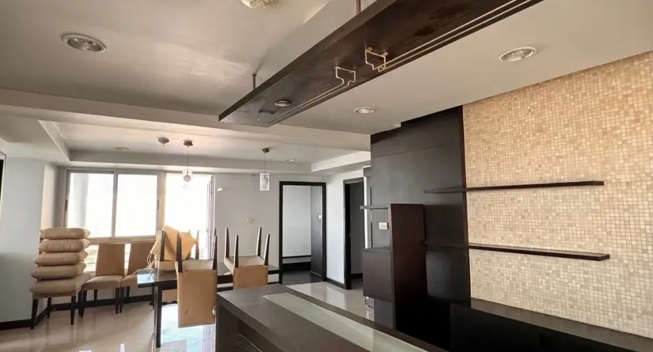 For sale 3 bedrooms condo in Bang Kho Laem, Bangkok