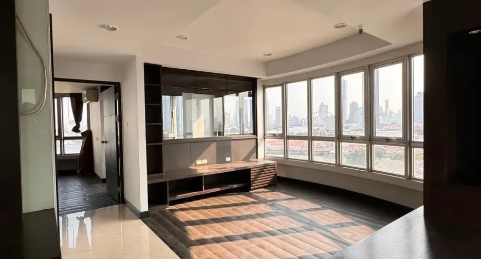 For sale 3 bedrooms condo in Bang Kho Laem, Bangkok