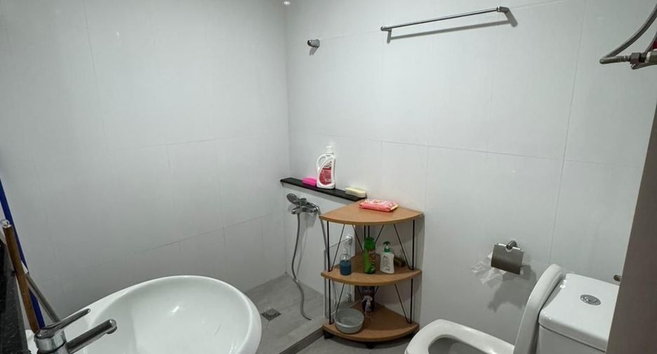 For sale and for rent 2 bedrooms condo in Khlong Toei, Bangkok