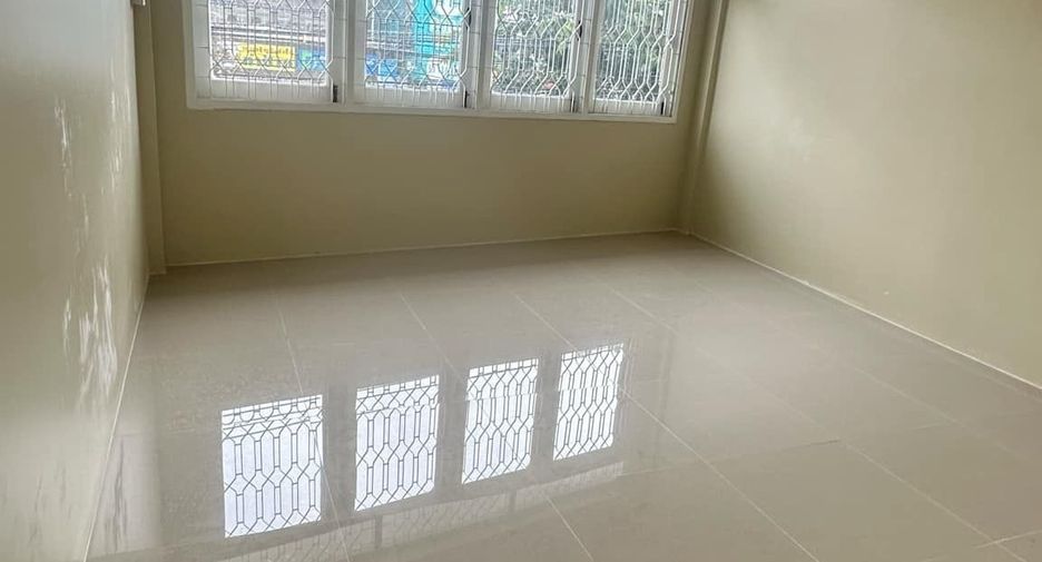 For sale 2 bedrooms townhouse in Hua Hin, Prachuap Khiri Khan