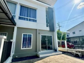 For Rent 3 Bedroom Townhouse In Thalang, Phuket