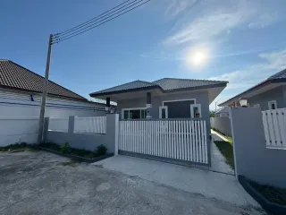 For sale 2 bedrooms house in Cha Am, Phetchaburi