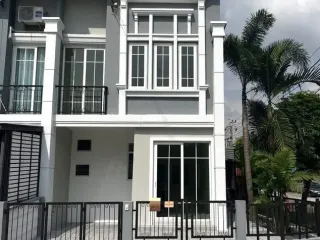 Casa en venta de 3 habitaciones en Prawet, Bangkok