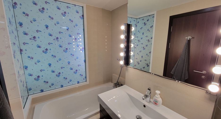For sale 2 bedrooms condo in Mueang Phuket, Phuket