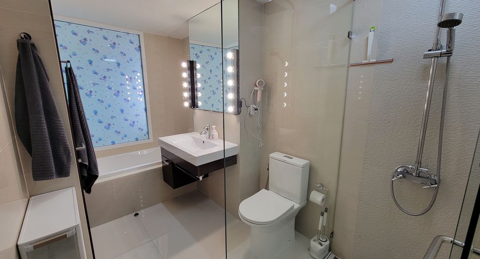 For sale 2 bedrooms condo in Mueang Phuket, Phuket