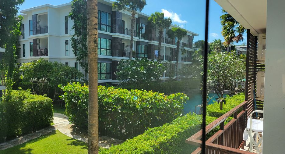 For sale 2 bedrooms condo in Mueang Phuket, Phuket