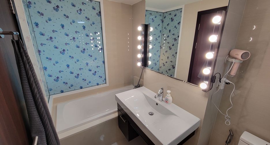 For sale 2 bedrooms condo in Mueang Phuket, Phuket