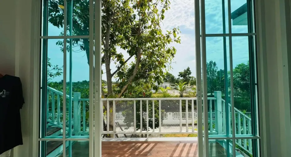 For sale 4 bedrooms house in Hua Hin, Prachuap Khiri Khan