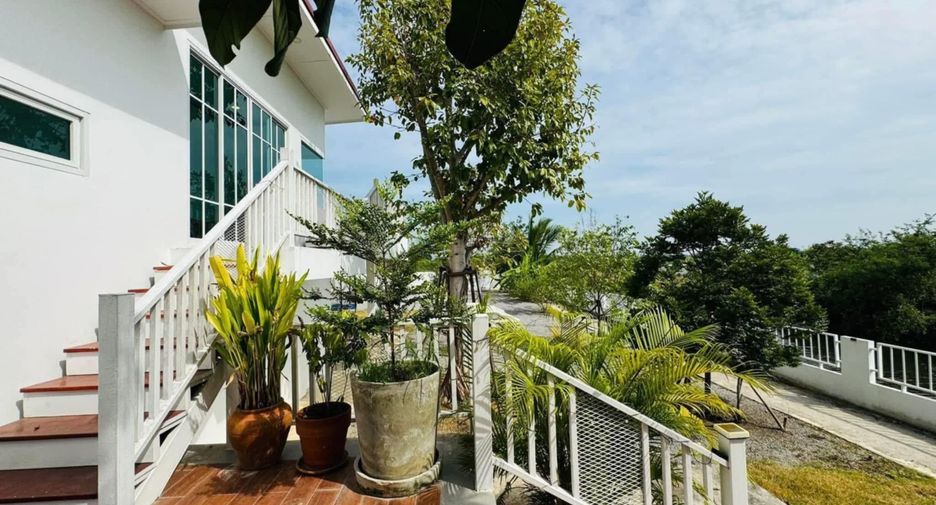 For sale 4 bedrooms house in Hua Hin, Prachuap Khiri Khan