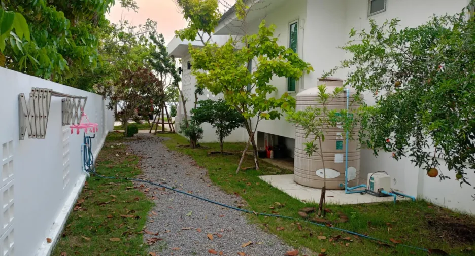 For sale 4 bedrooms house in Hua Hin, Prachuap Khiri Khan