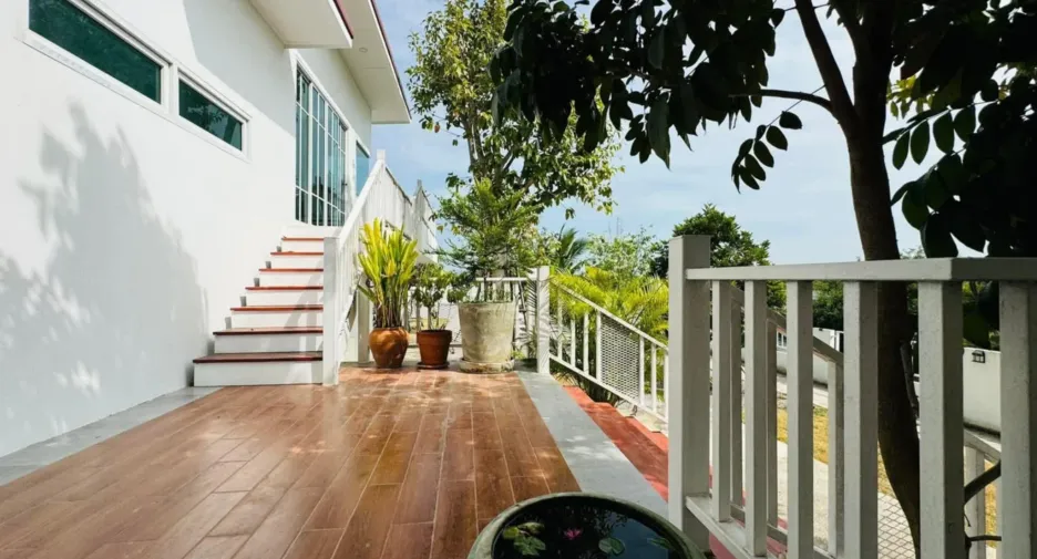For sale 4 bedrooms house in Hua Hin, Prachuap Khiri Khan