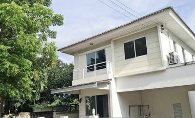 Casa en alquiler de 3 habitaciones en Pak Kret, Nonthaburi