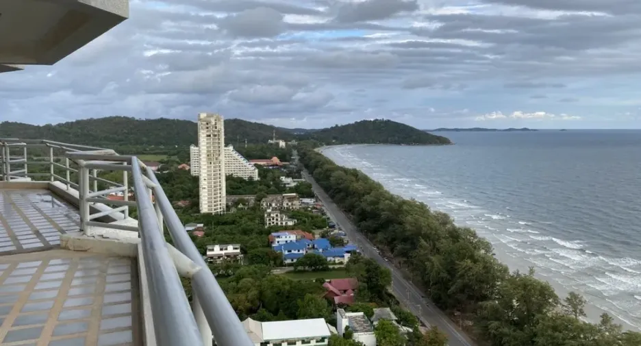 For sale 5 bedrooms condo in Mueang Rayong, Rayong