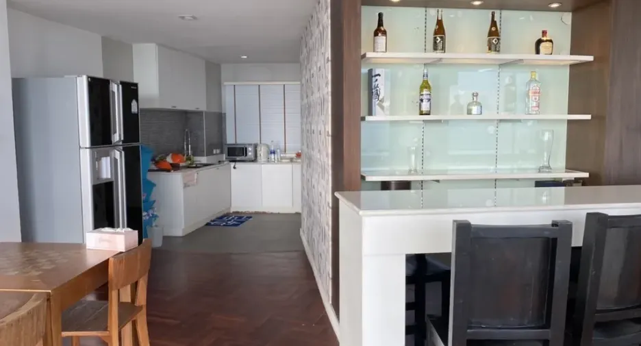 For sale 5 bedrooms condo in Mueang Rayong, Rayong