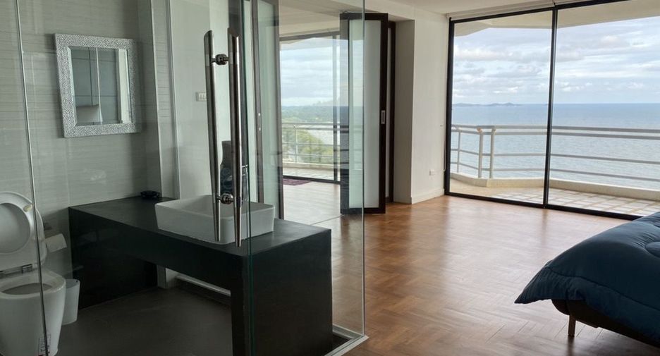 For sale 5 bedrooms condo in Mueang Rayong, Rayong
