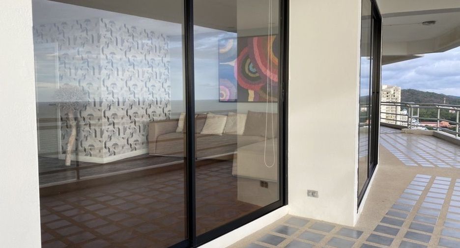For sale 5 bedrooms condo in Mueang Rayong, Rayong