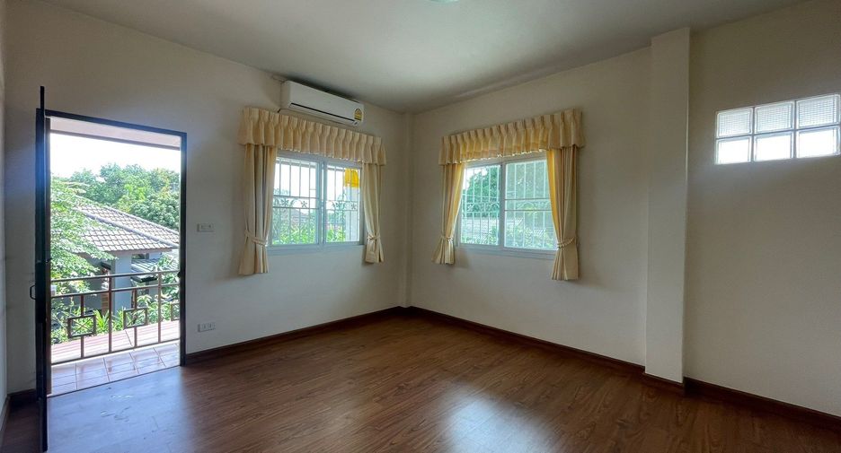 À vendre 4 chambres maison à San Sai, Chiang Mai