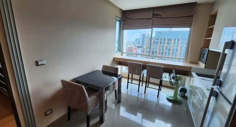 For sale and for rent 1 bed condo in Watthana, Bangkok