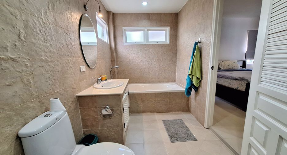 For rent 3 bedrooms villa in Hua Hin, Prachuap Khiri Khan