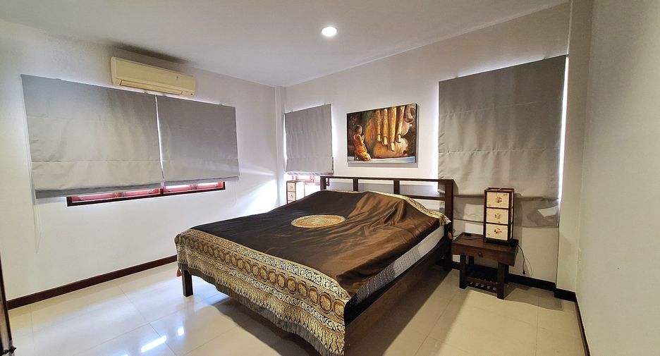 For rent 3 bedrooms villa in Hua Hin, Prachuap Khiri Khan
