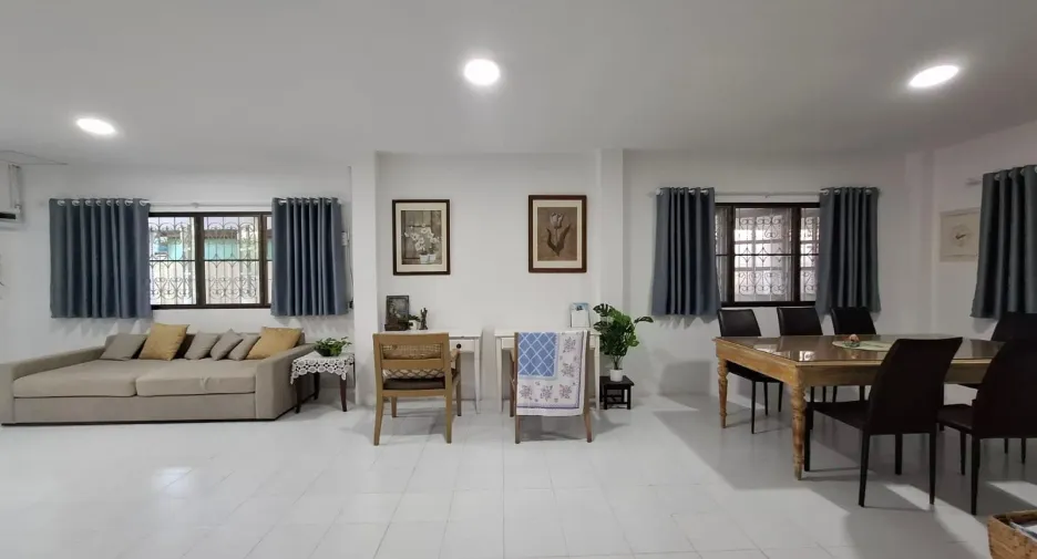 For rent 3 bedrooms house in Mueang Phuket, Phuket