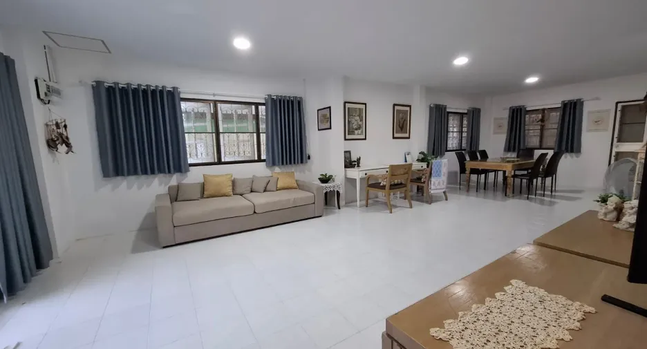 For rent 3 bedrooms house in Mueang Phuket, Phuket