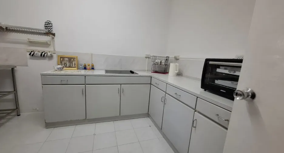 For rent 3 bedrooms house in Mueang Phuket, Phuket