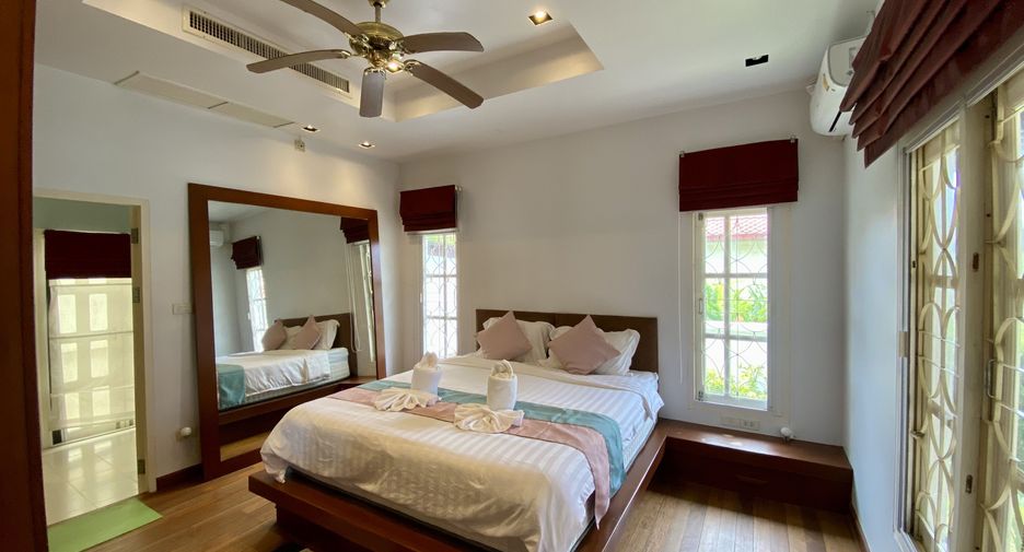 Villa zum Kauf mit 3 Zimmer in Kathu, Phuket