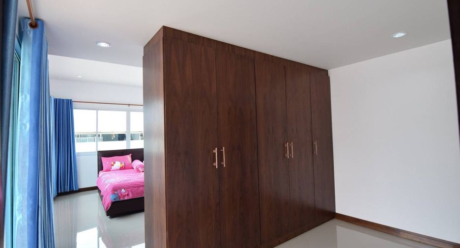 For sale and for rent 4 bedrooms villa in Hua Hin, Prachuap Khiri Khan