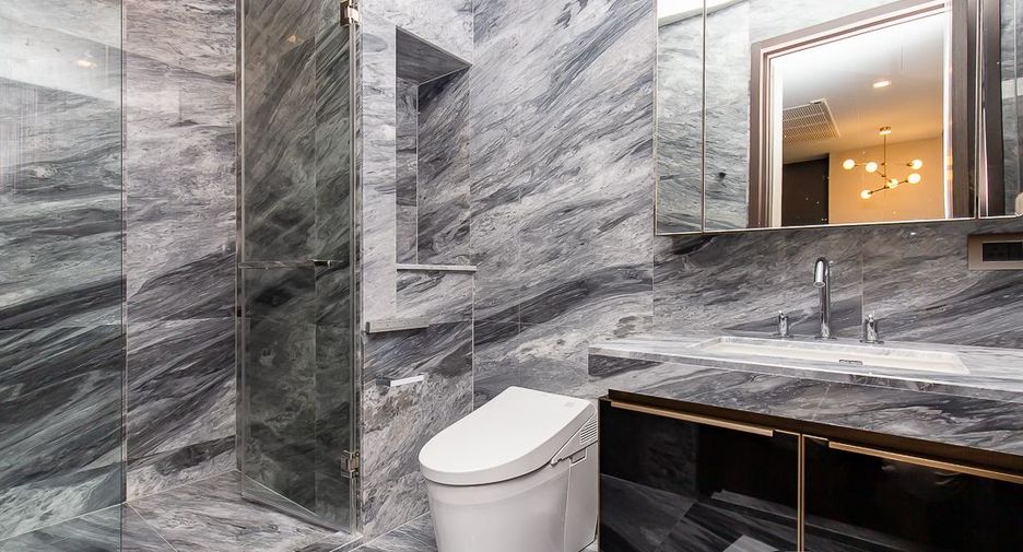 For sale and for rent 2 bedrooms condo in Phaya Thai, Bangkok