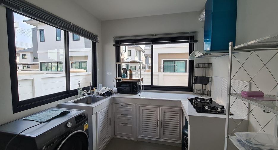 For rent 3 ベッドルーム house in San Kamphaeng, Chiang Mai