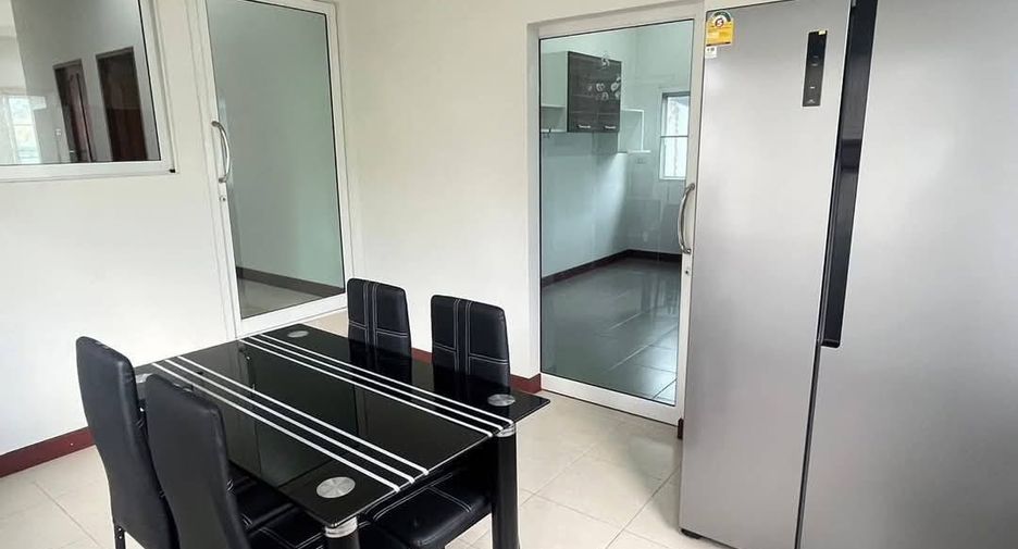 For rent 3 bedrooms house in Saraphi, Chiang Mai