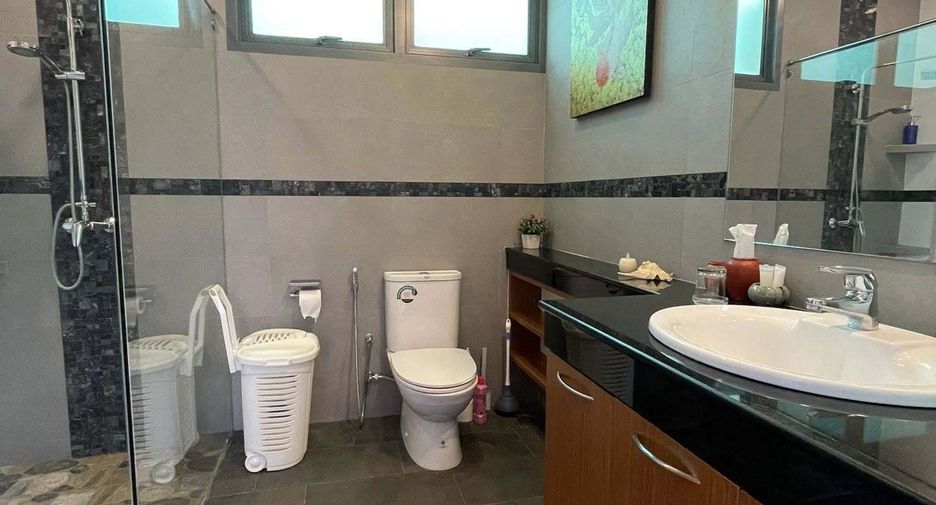 Villa en alquiler de 2 habitaciones en Mueang Phuket, Phuket