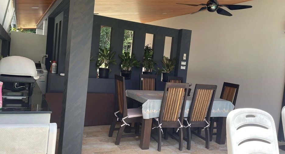 Villa en alquiler de 2 habitaciones en Mueang Phuket, Phuket