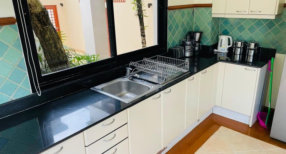 For rent 4 bedrooms villa in Thalang, Phuket