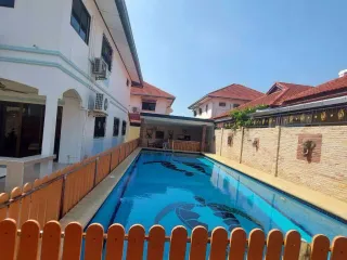 For Rent 4 Bedroom House In Bang Lamung, Chonburi