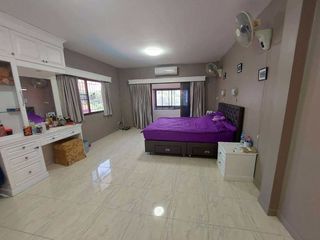 À louer 4 chambres maison à Bang Lamung, Chonburi
