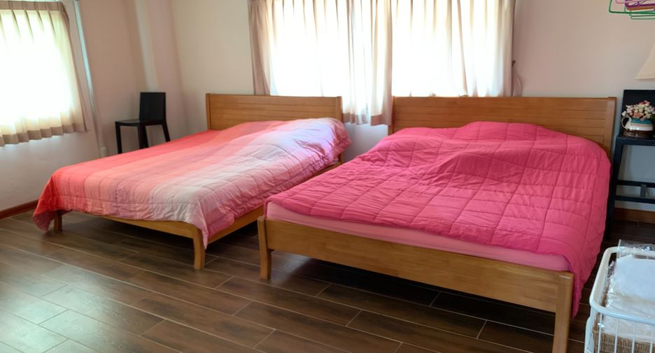 À vendre et à louer 4 chambres villa à Hua Hin, Prachuap Khiri Khan